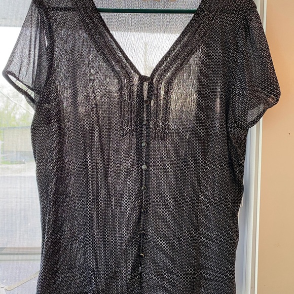 2/$24 Sheer black/white print blouse - Picture 8 of 9